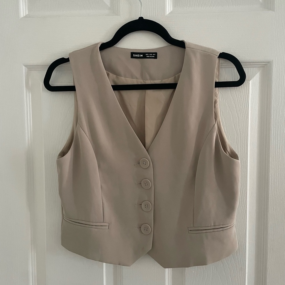 SHEIN Taupe Buttoned Vest